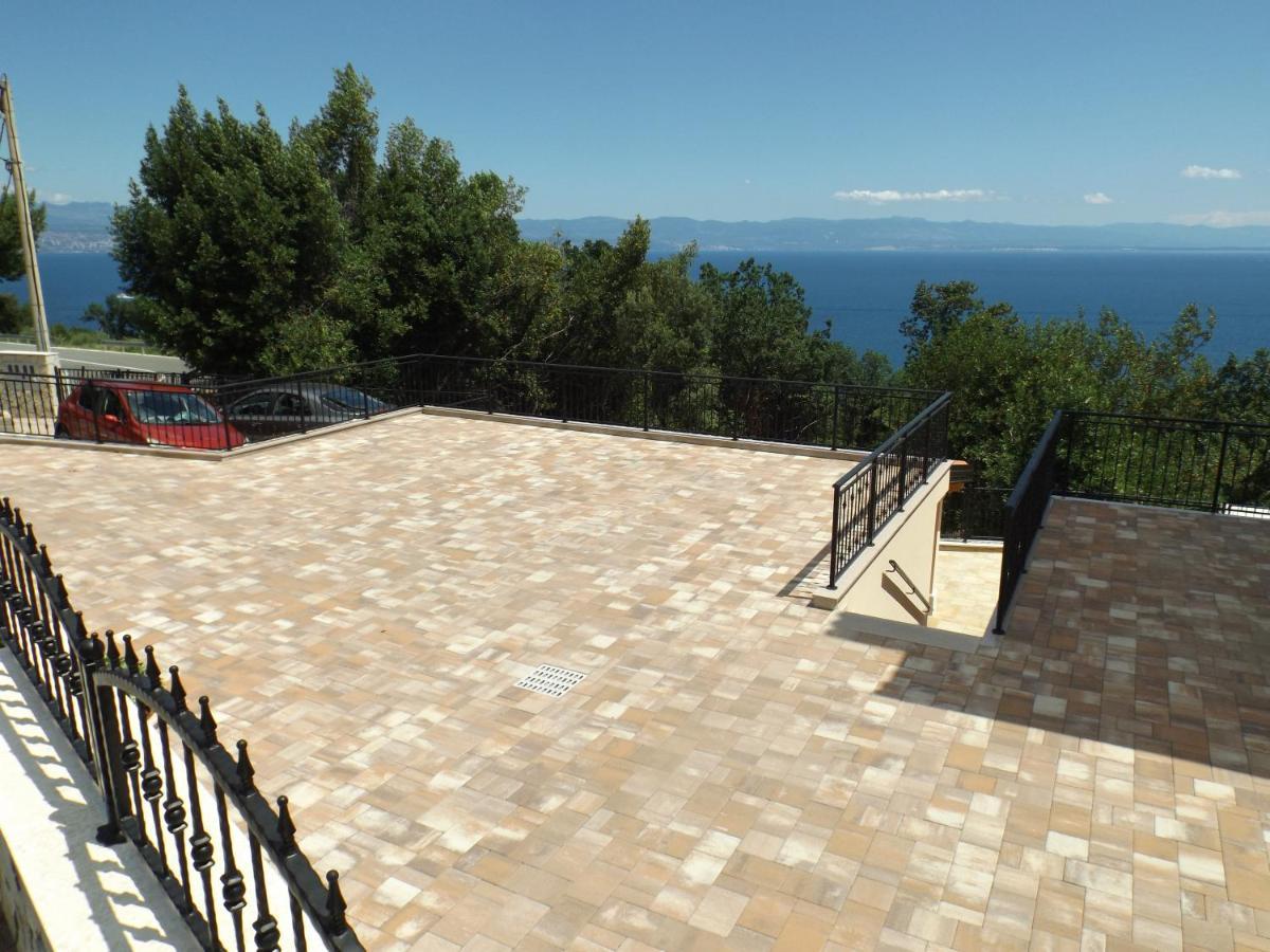 Apartments Villa Elma Mošćenička Draga Buitenkant foto
